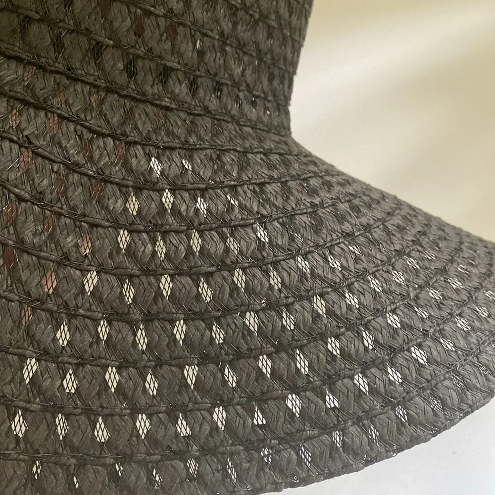 Unbranded Black Paper/Mesh Floppy Sun hat. One Size